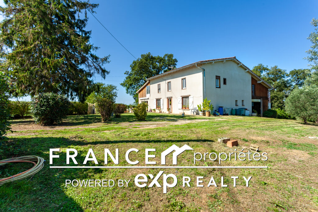 Ferme rénovée 192 m2 – Terrain 1,4 Ha.