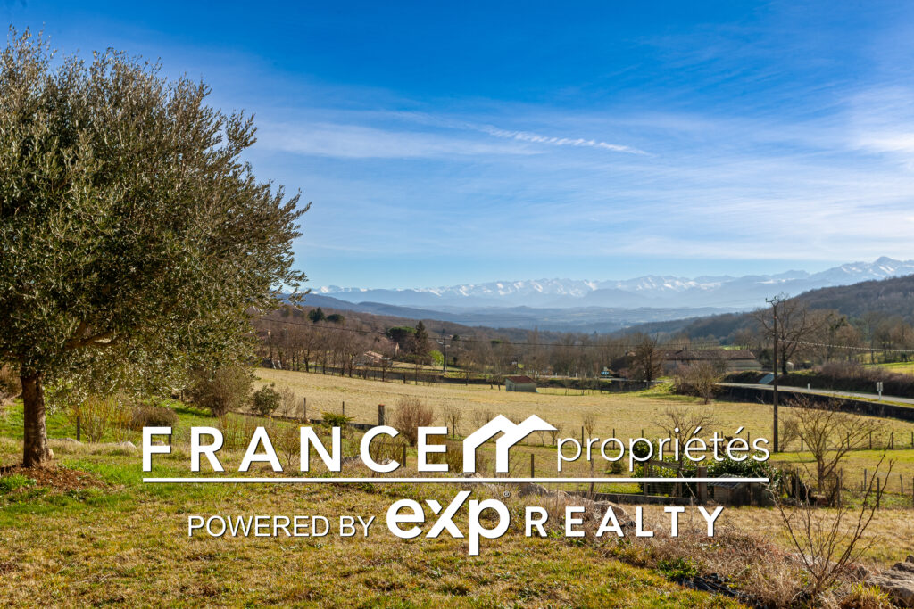 Maison contemporaine 160 m2 face aux Pyrénées – Terrain 7500 m2.