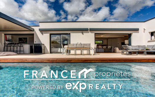Villa contemporaine 2022 avec piscine et prestations haut de gamme